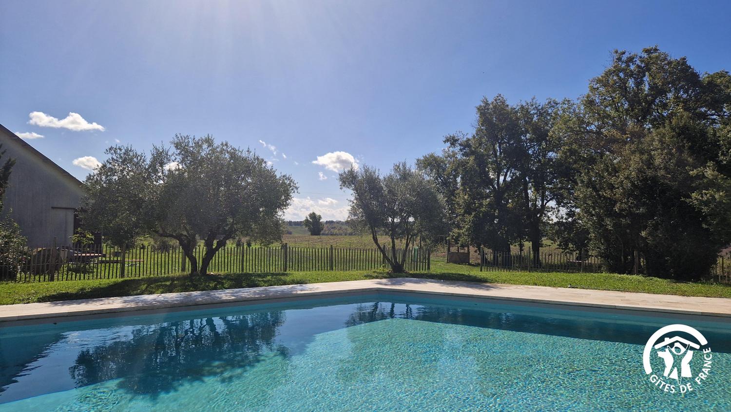 Piscine 17×11 m